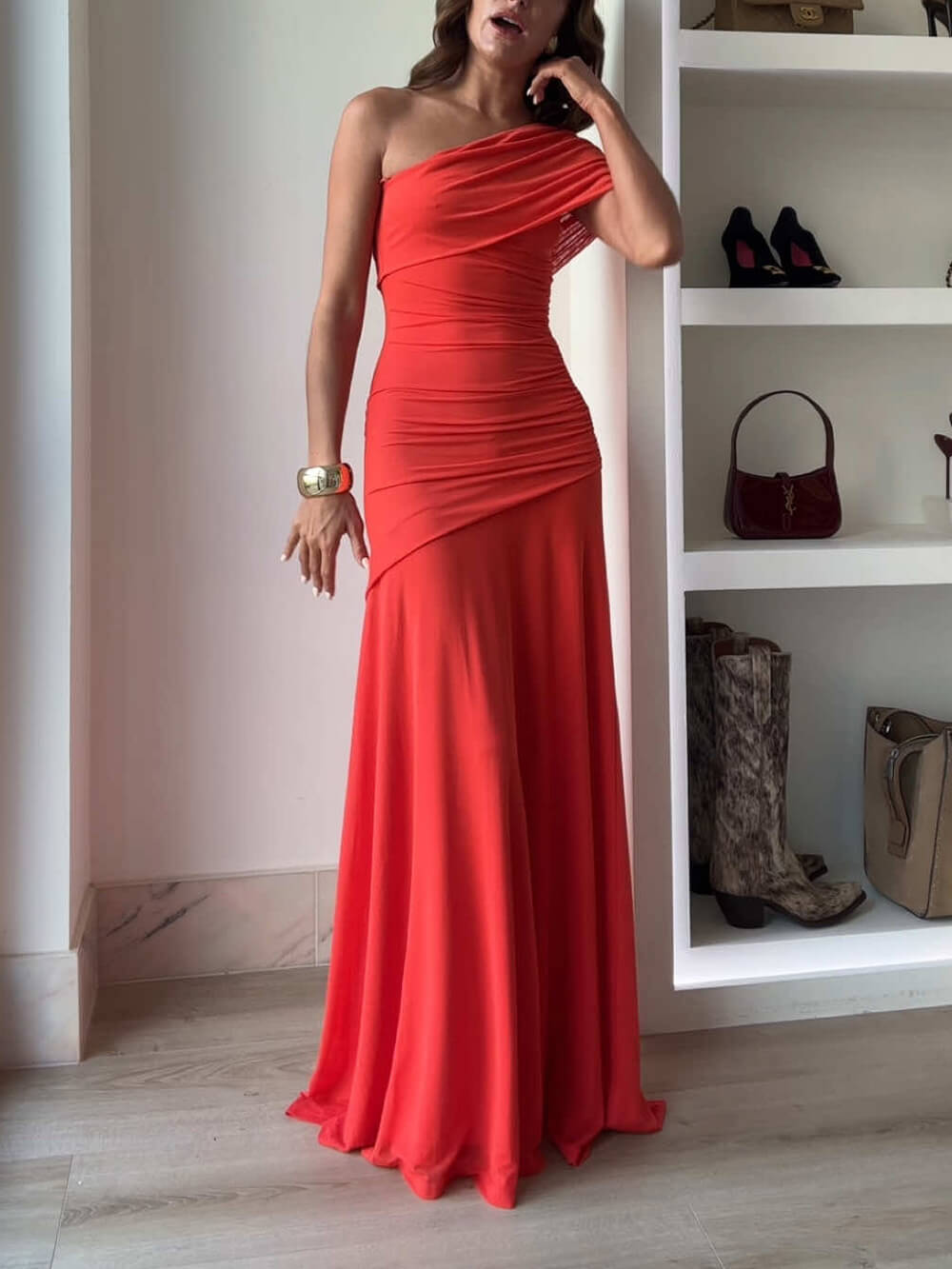 Elegantes, müheloses, schulterfreies, gerüschtes Stretch-Maxikleid aus Netzstoff
