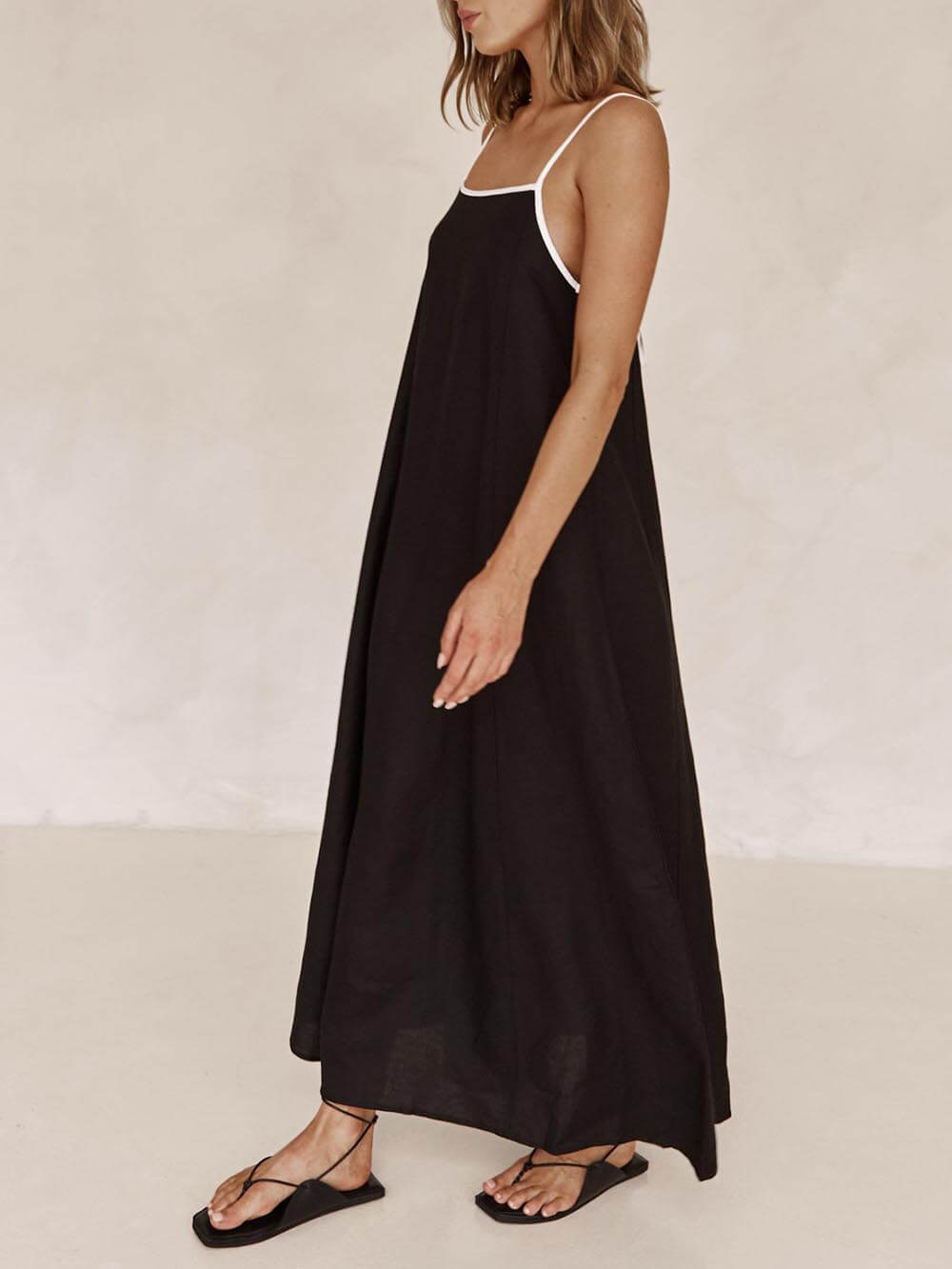 A-Linien-Kleid mit kontrastierenden Strapsen im Summer Vibe-Stil