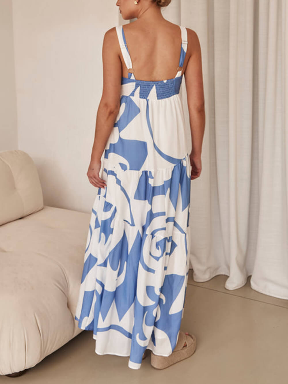 Bezauberndes Maxikleid mit geometrischem Print