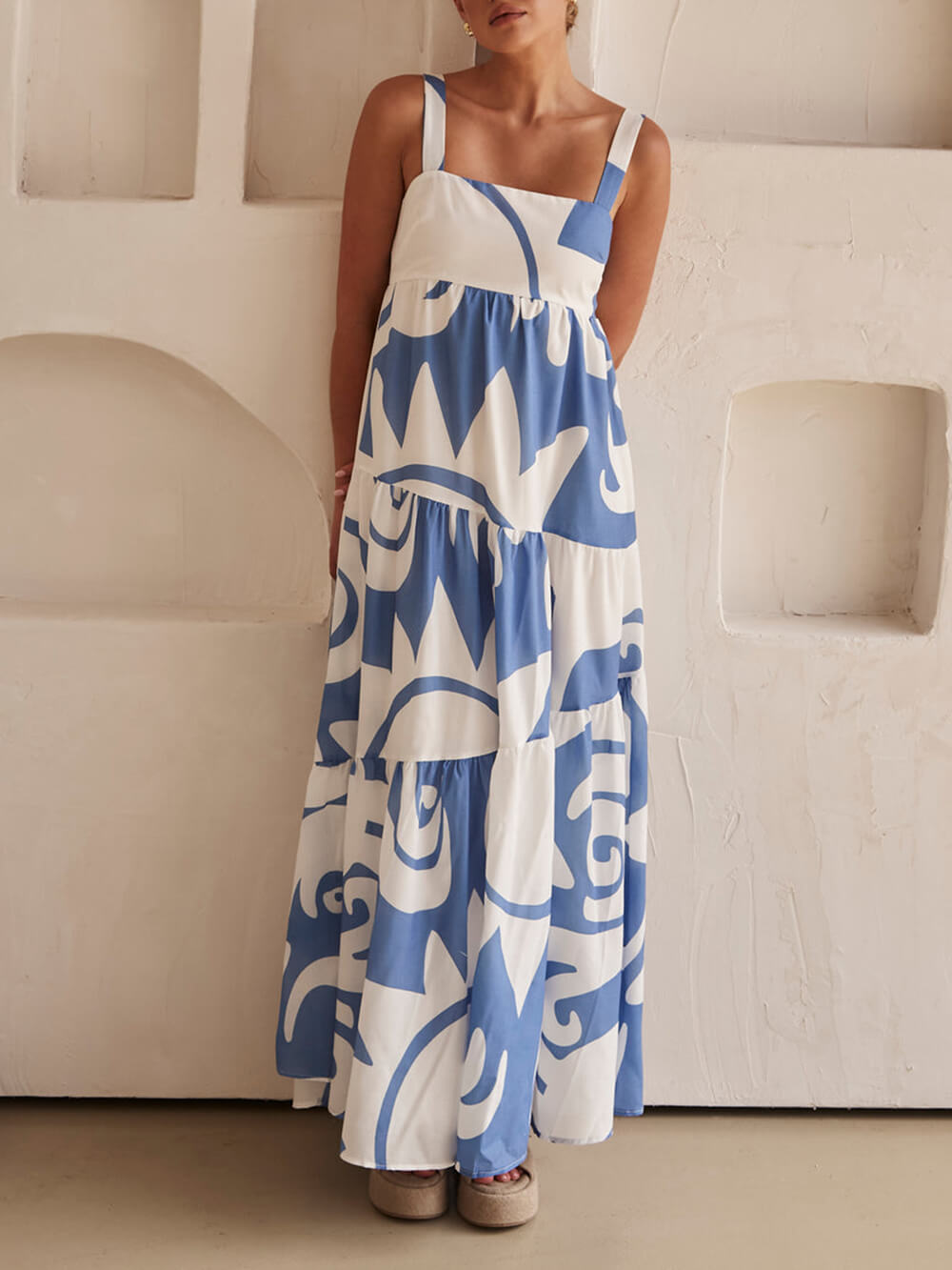 Bezauberndes Maxikleid mit geometrischem Print