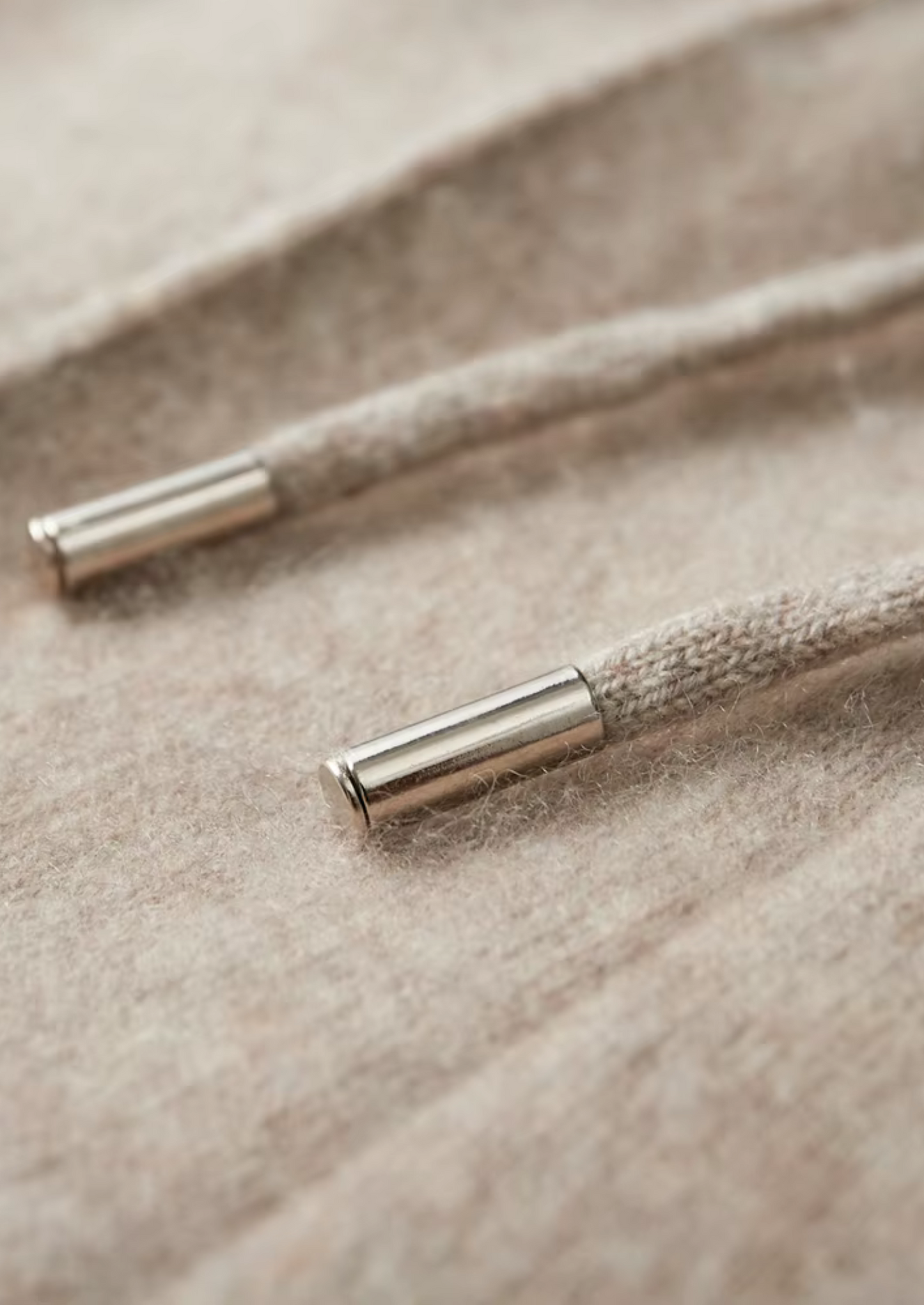 SET AUS REINER EXTRAFEINEM MERINOWOLLE