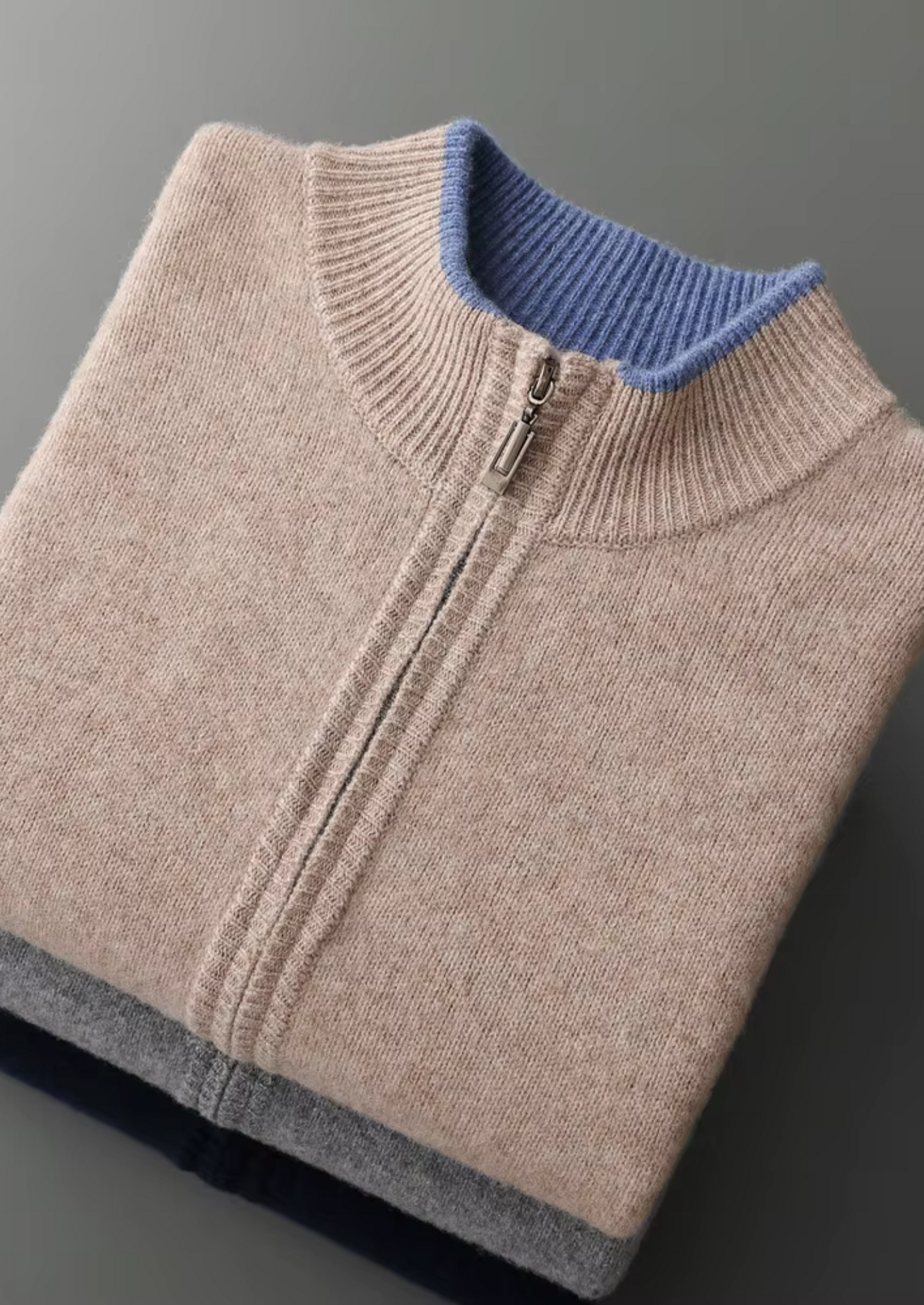 ZWEIFARBIGER MERINO-CARDIGAN MIT REISSVERSCHLUSS