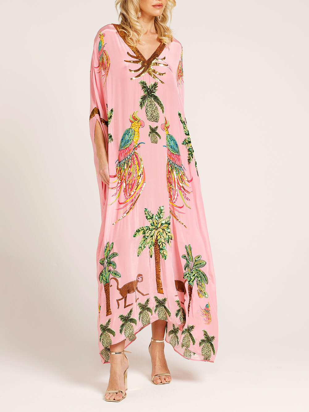 Einzigartiges Kleid mit überschnittenen Schultern und Kokosnussbaum-Print
