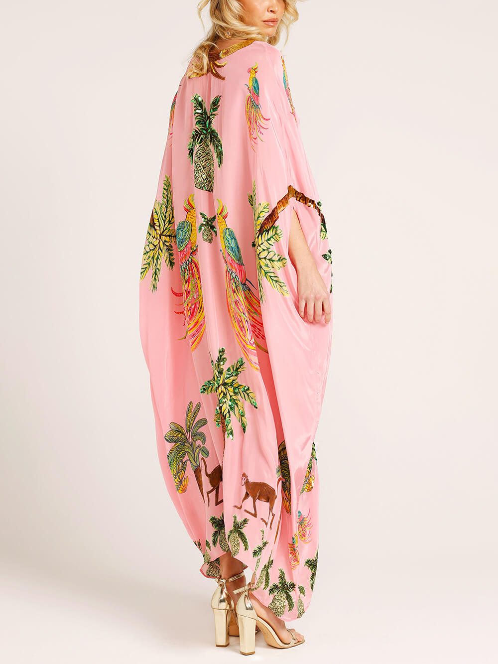 Einzigartiges Kleid mit überschnittenen Schultern und Kokosnussbaum-Print