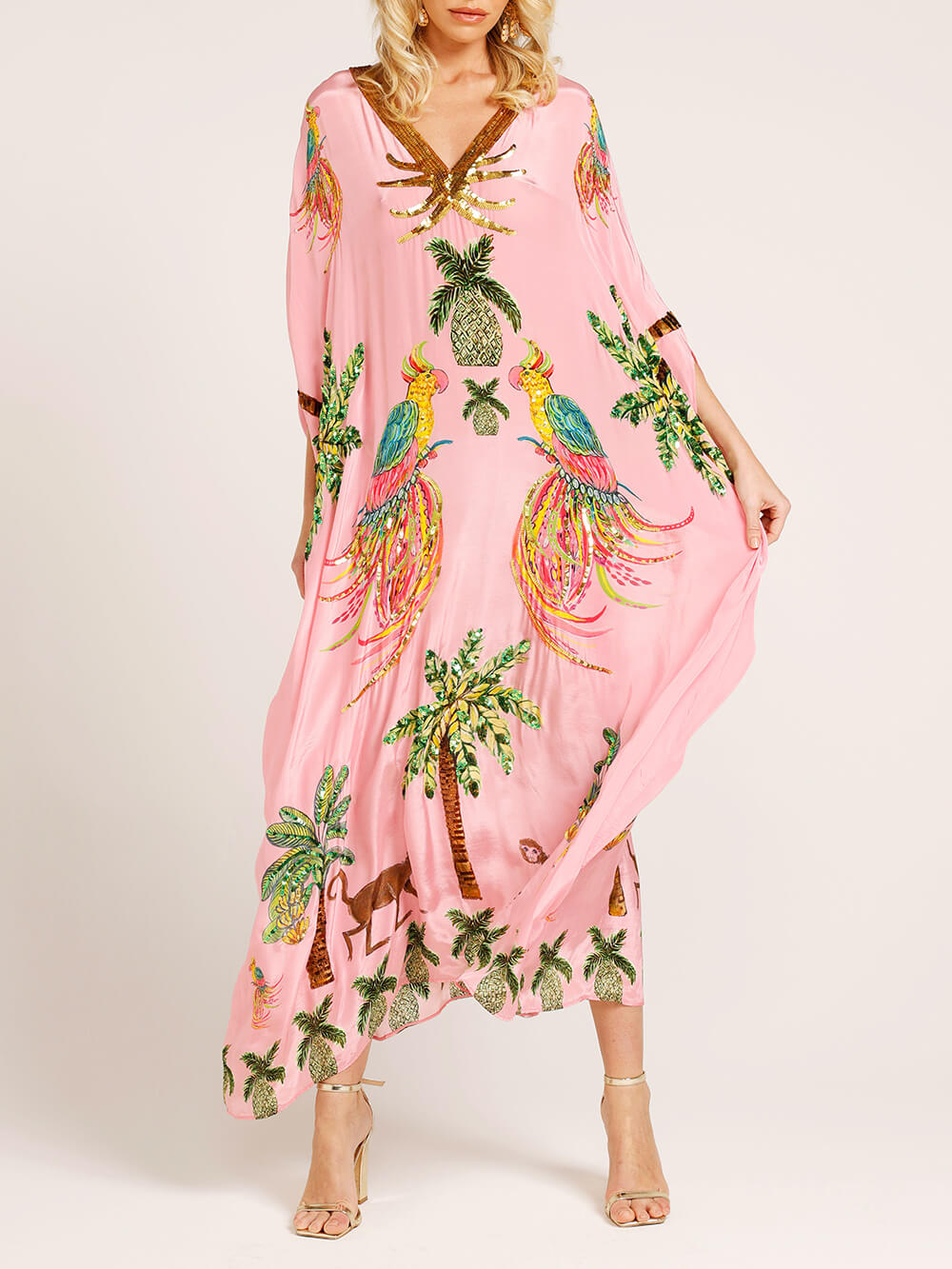 Einzigartiges Kleid mit überschnittenen Schultern und Kokosnussbaum-Print