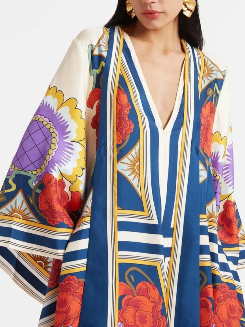 Exquisites Maxikleid mit Blumendruck und drapierten Wasserfallärmeln