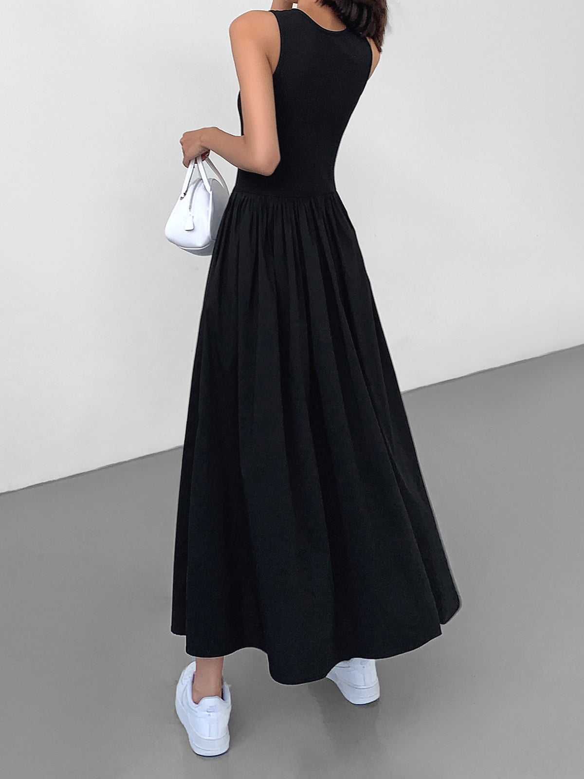Freizeit-Langkleid mit Rundhalsausschnitt