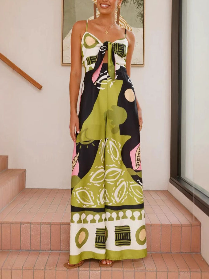 Einzigartiger Jumpsuit mit weitem Bein und Hosenträgern mit bemaltem Print