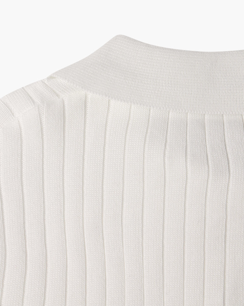 Poloshirt mit V-Ausschnitt