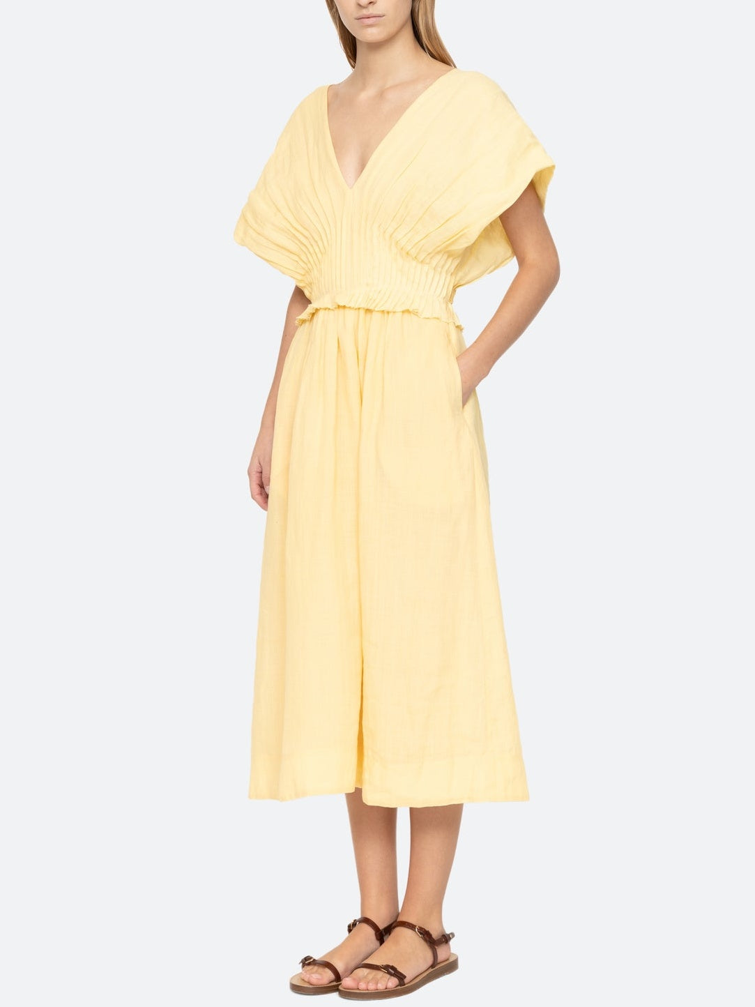 Midikleid mit übergroßen Ärmeln