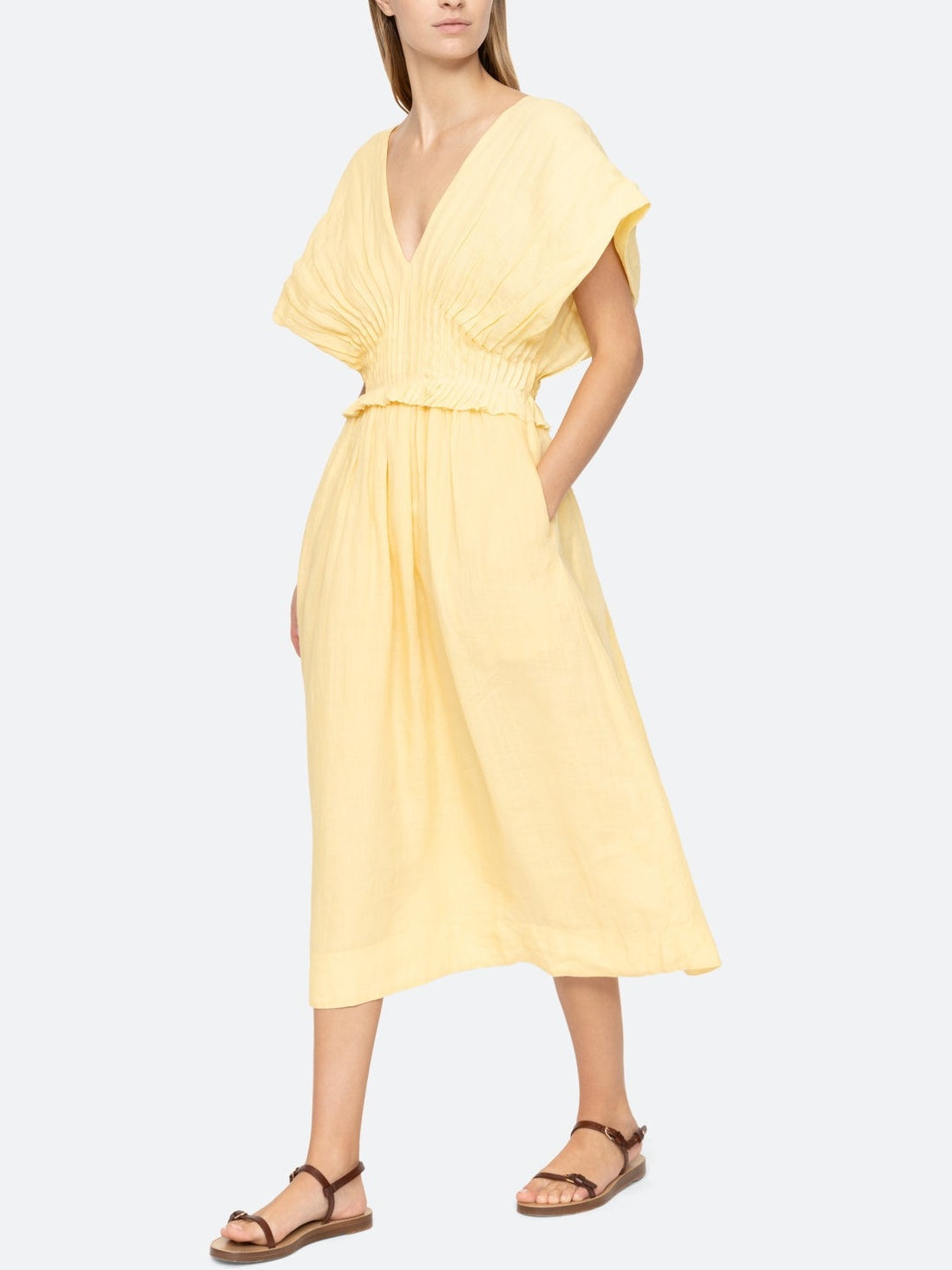 Midikleid mit übergroßen Ärmeln