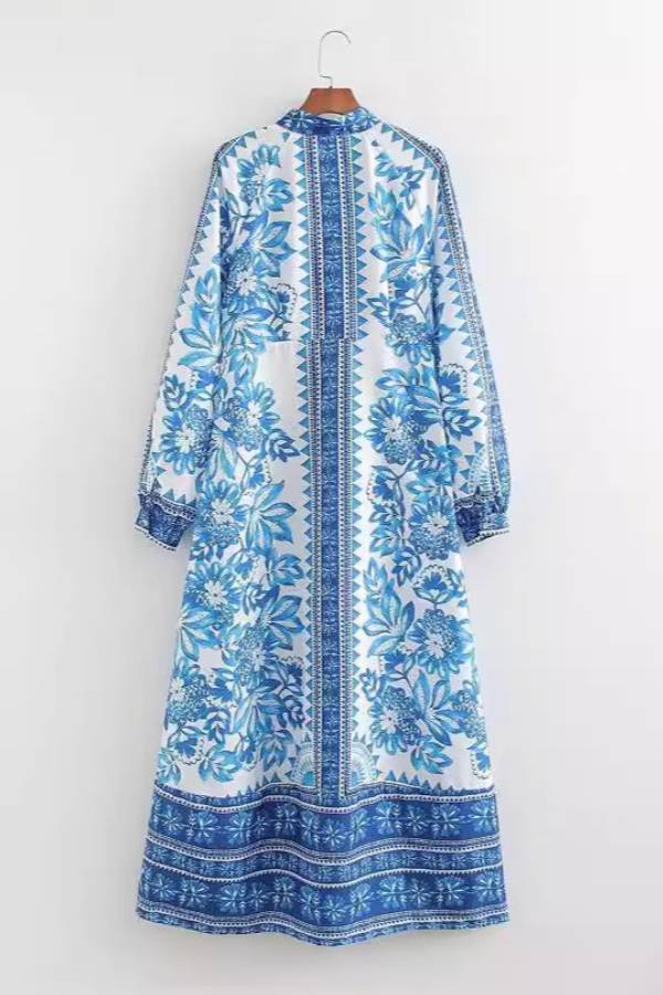 Einzigartiges Maxikleid mit Knopfleiste und langen Ärmeln