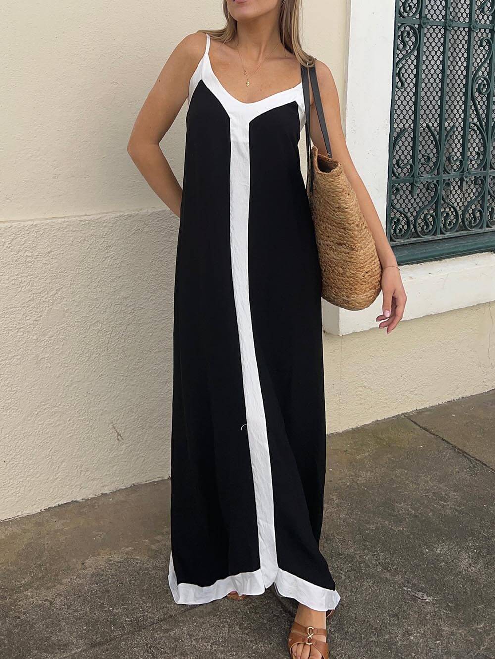 Midikleid mit Hosenträgern und Colorblock-Muster