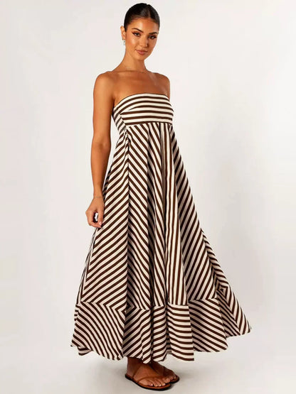 Nocturnal Charm – Gerüschtes Maxikleid