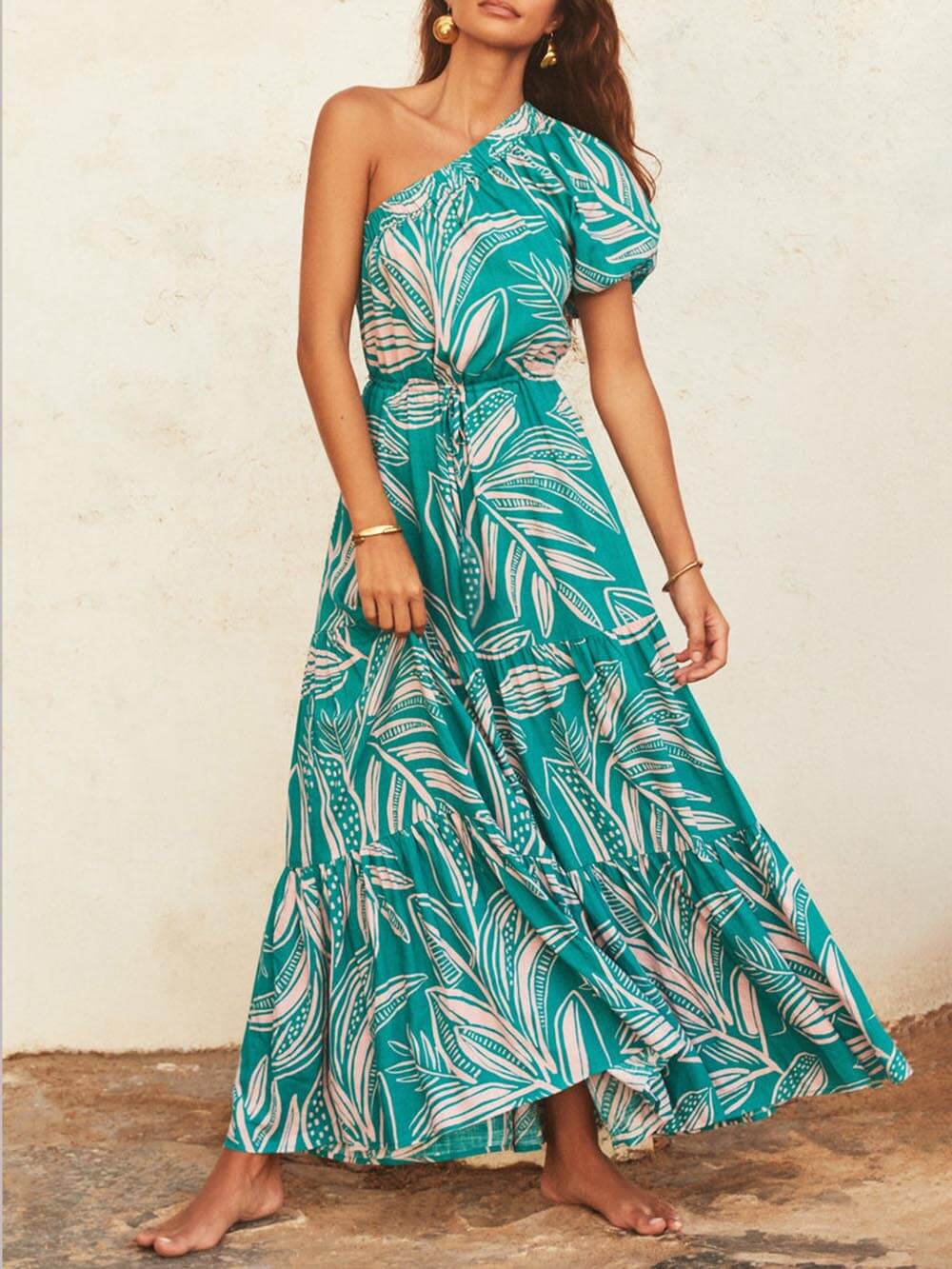 Schulterfreies Kleid mit Blumenmuster im Urlaubsstil und Palmenblatt-Print