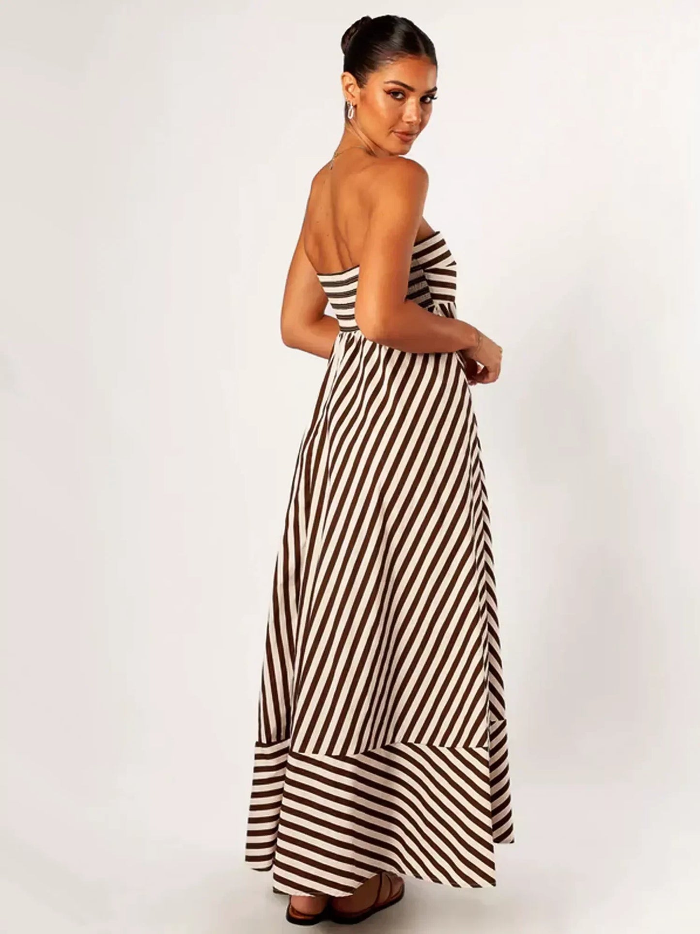 Nocturnal Charm – Gerüschtes Maxikleid