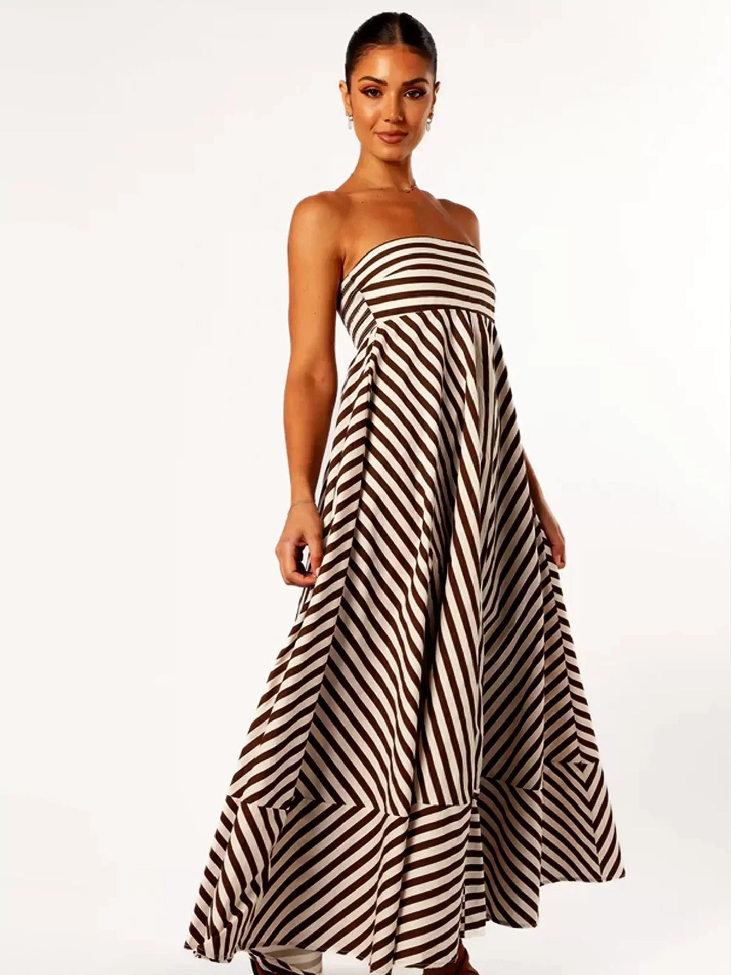 Nocturnal Charm – Gerüschtes Maxikleid