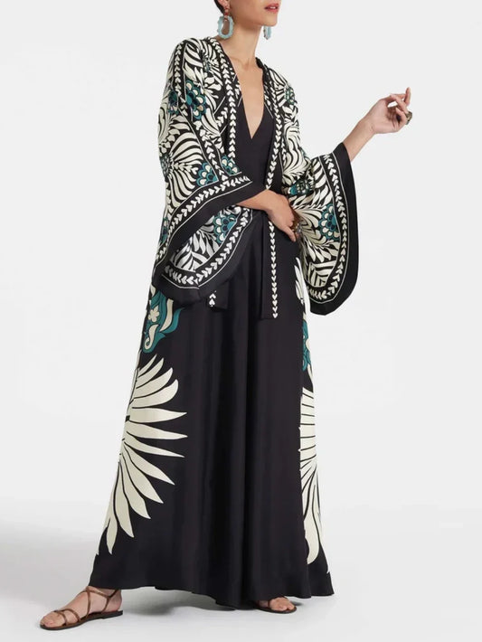 Elegantes Maxikleid mit Blumendruck und Wasserfallärmeln