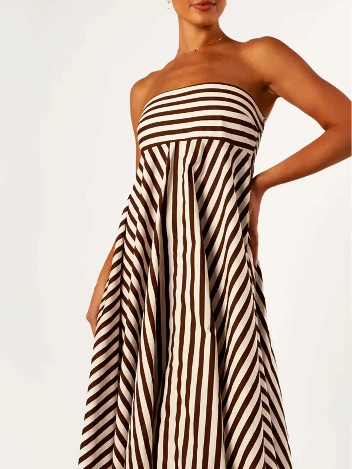 Nocturnal Charm – Gerüschtes Maxikleid