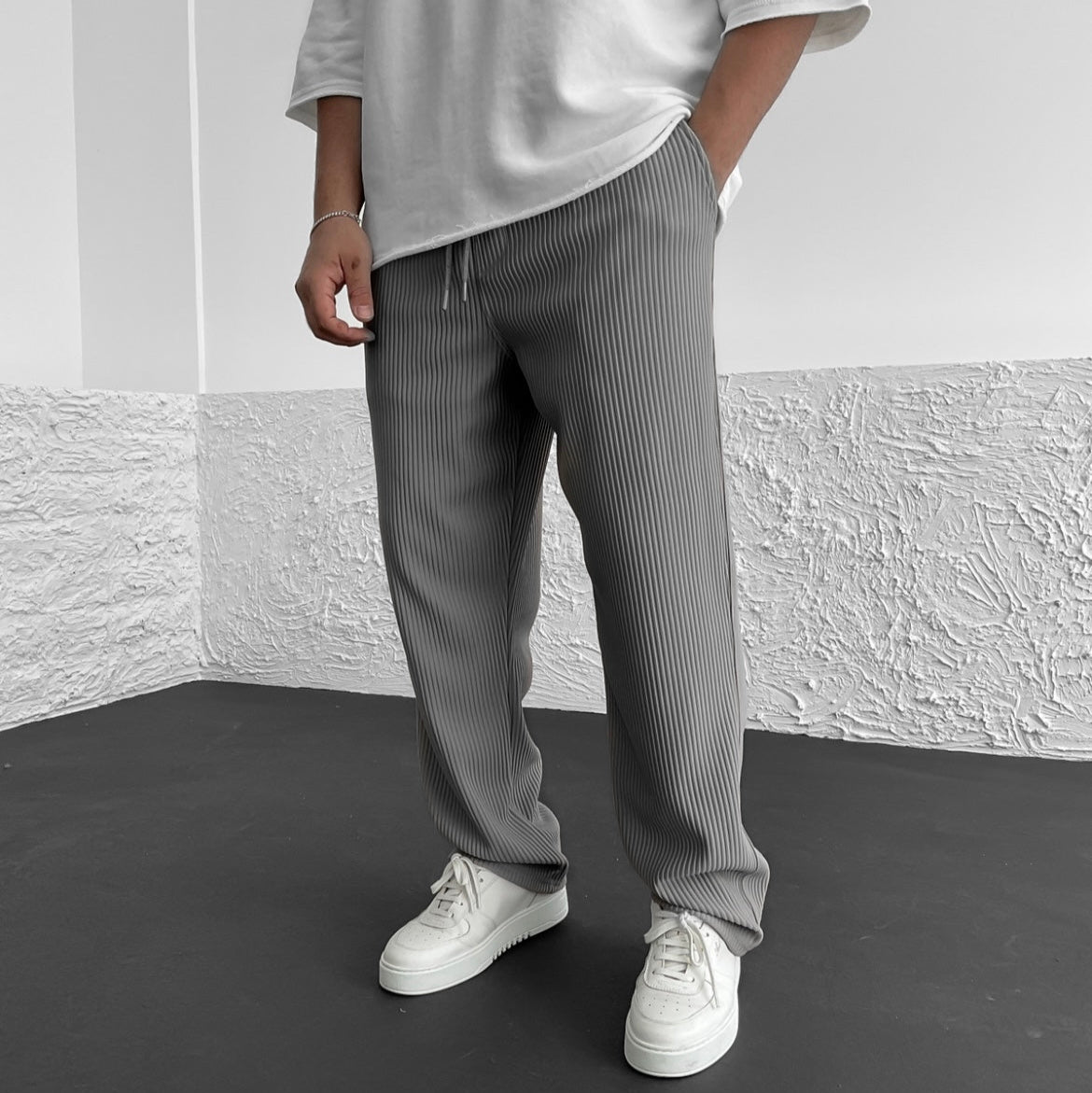 MONACO ENTSPANNT STRICKHOSE