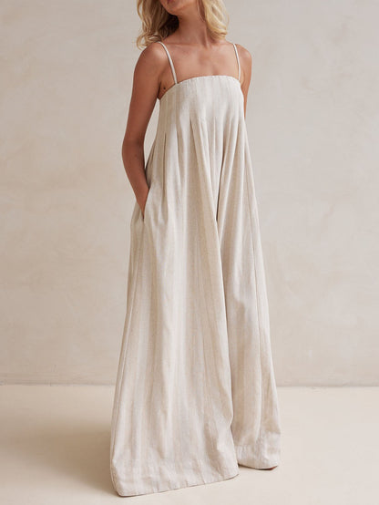 Lässiges, modisches Neckholder-Maxikleid mit Streifen