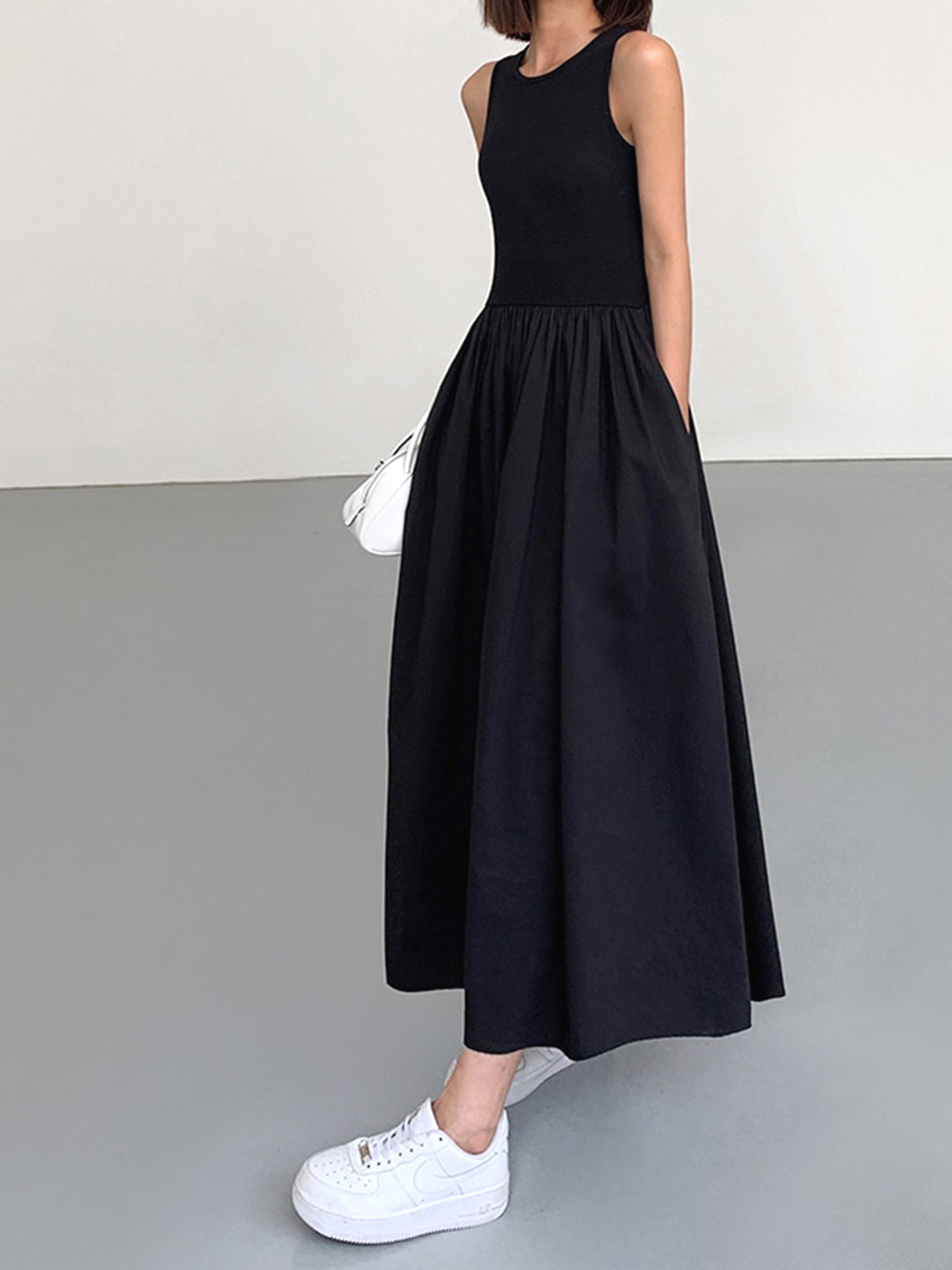 Freizeit-Langkleid mit Rundhalsausschnitt 