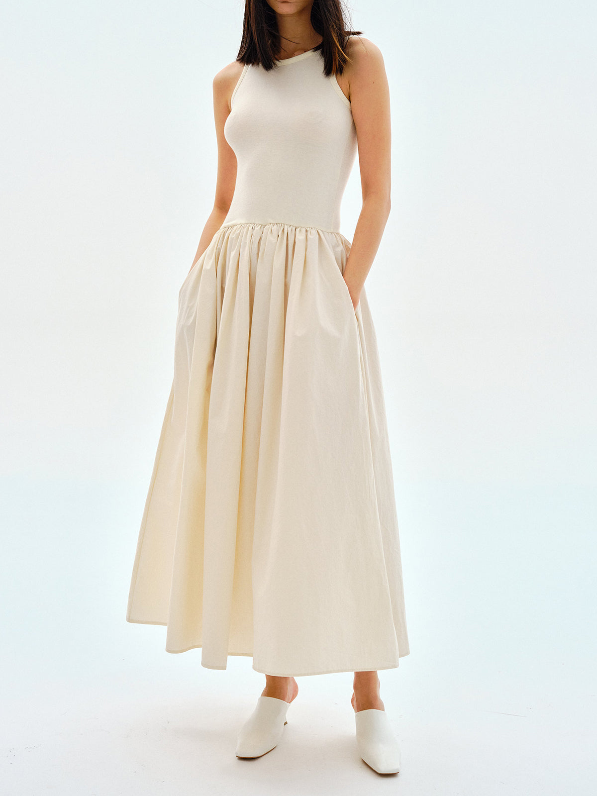Freizeit-Langkleid mit Rundhalsausschnitt 