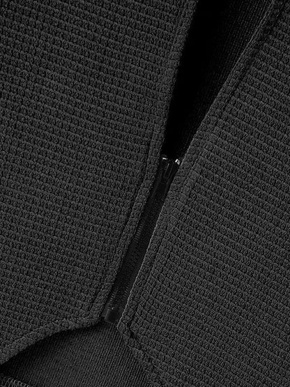 JACKE MIT NIETENSTRUKTUR 